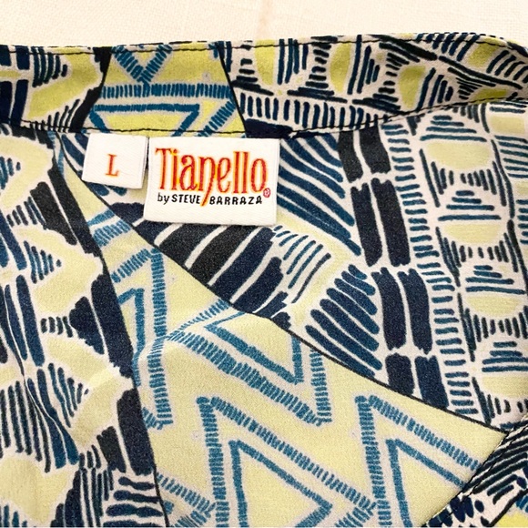 Tianello Green Geometric Button Down Shirt - Picture 6 of 7